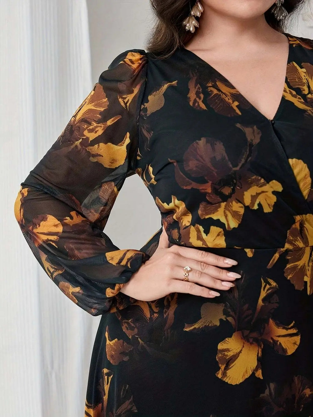 Nautiful Women A-line Black, Yellow Maxi/Full Length Dress