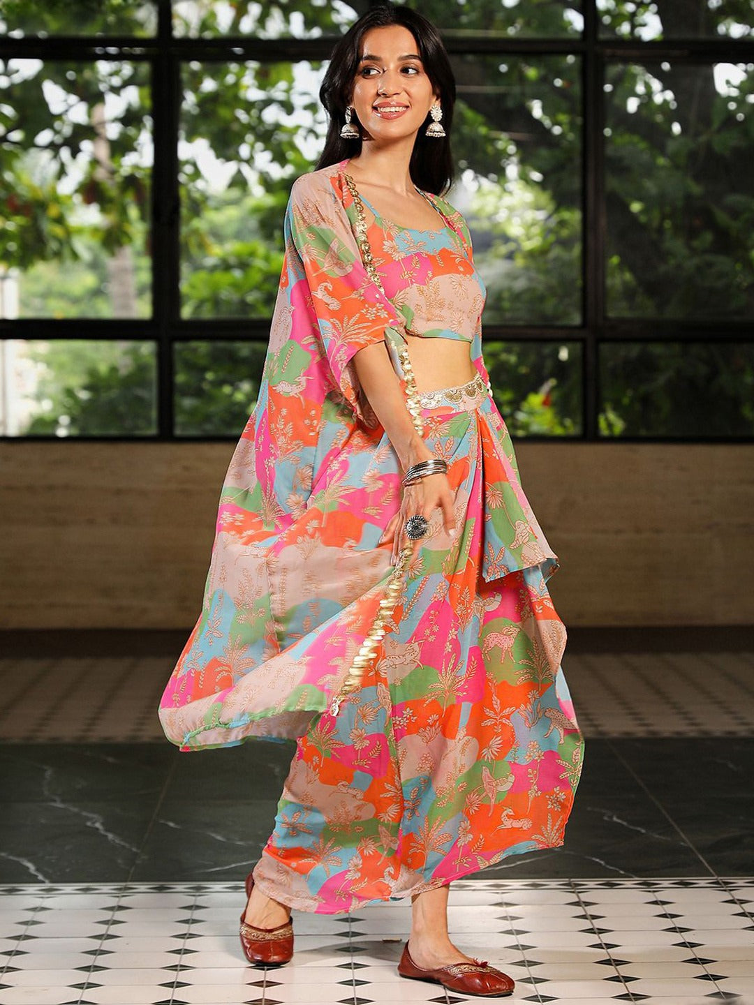 Printed Scoop Neck Top & Skirt With Shrug