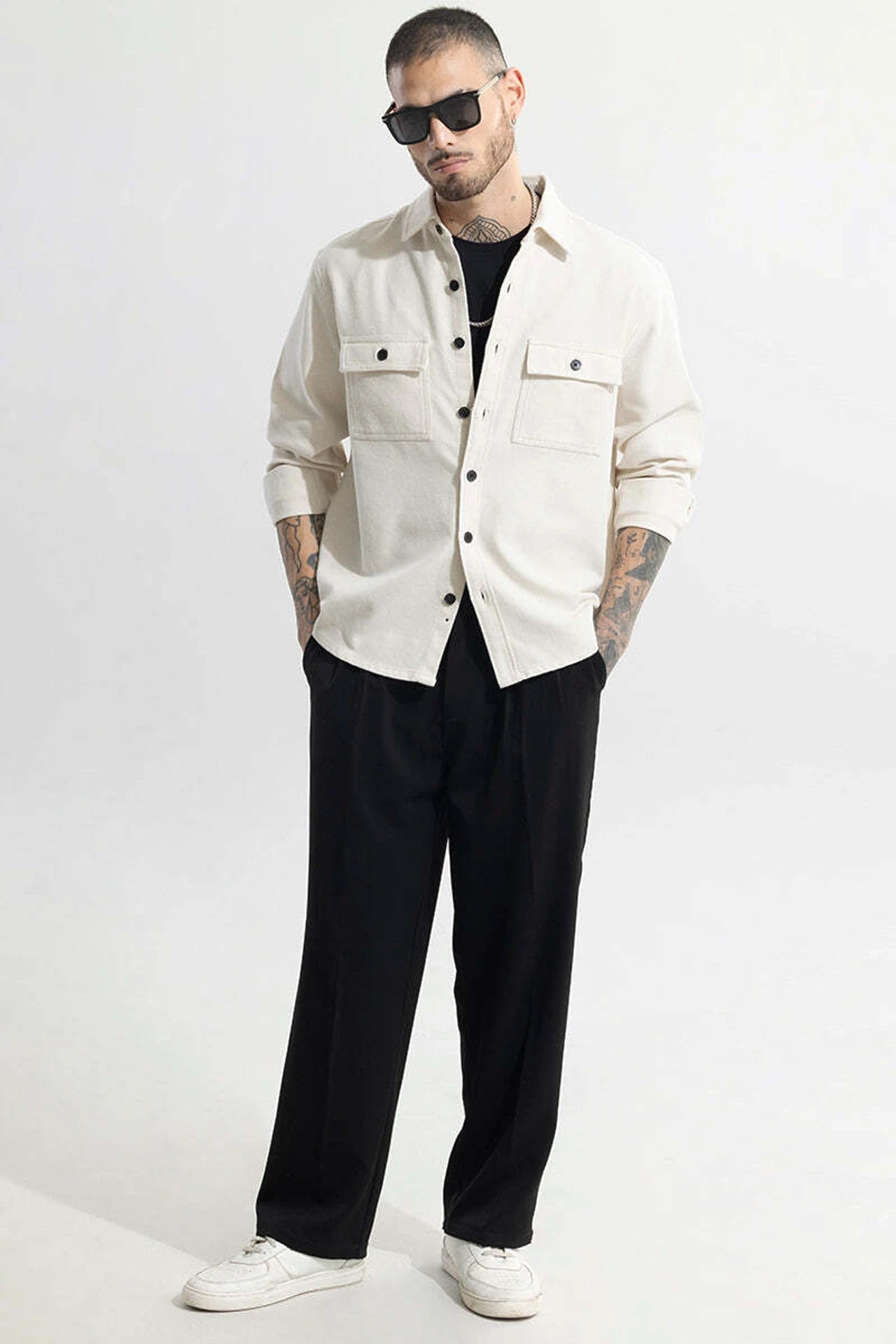 Men Relaxed Fit Fit Solid Spread Collar Casual Shirt