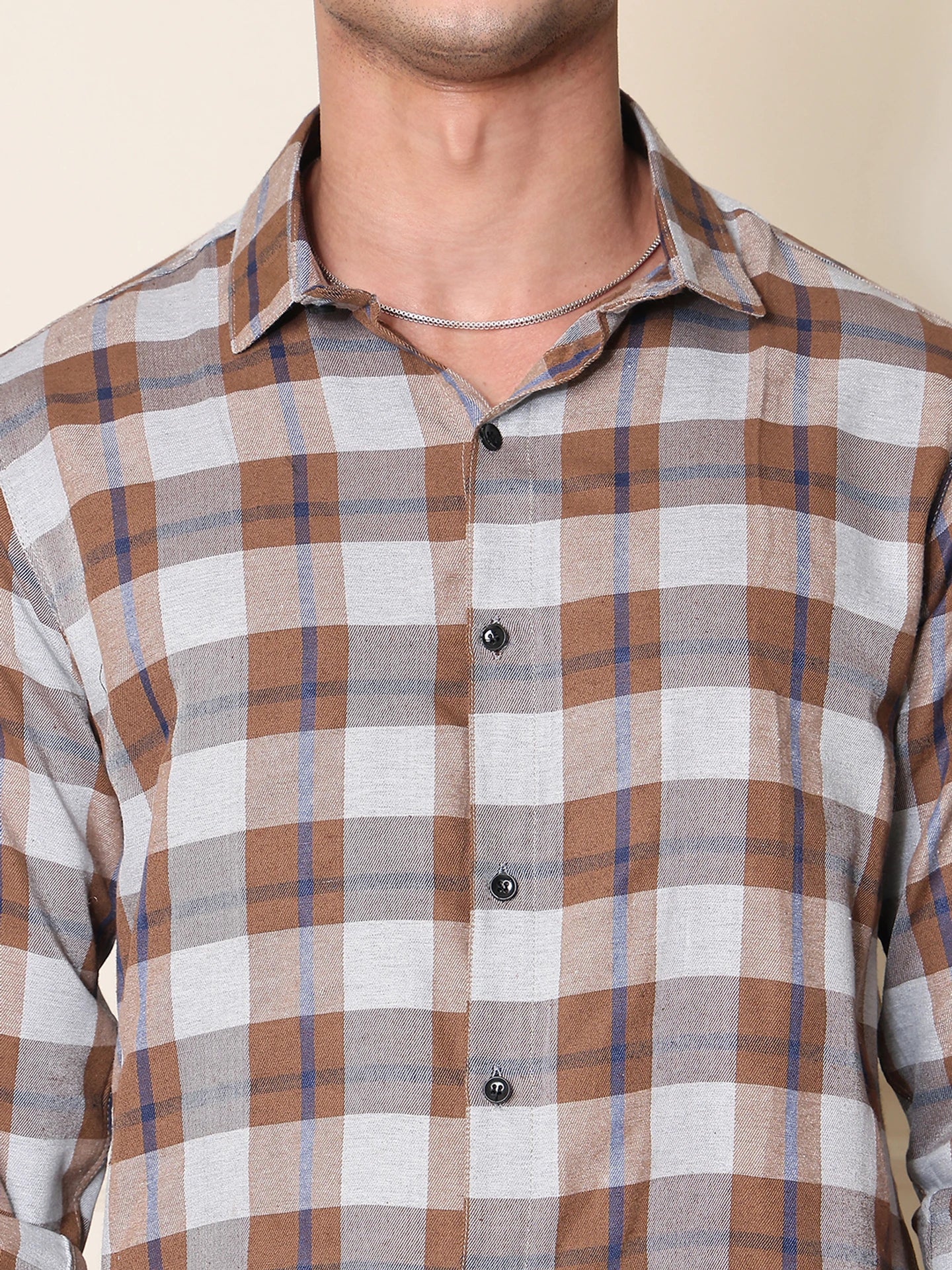 Rust Men Regular Fit Solid Casual Shirt