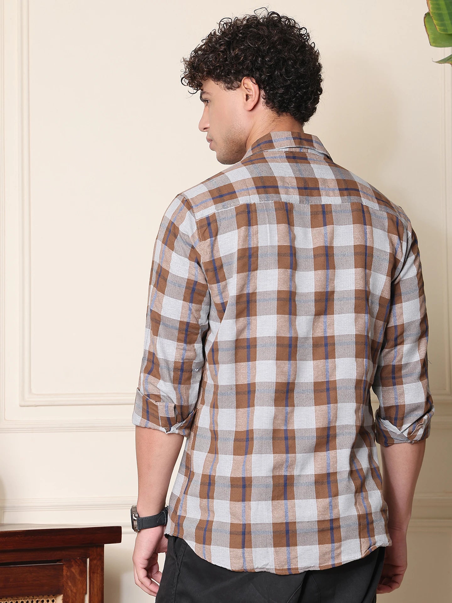 Rust Men Regular Fit Solid Casual Shirt