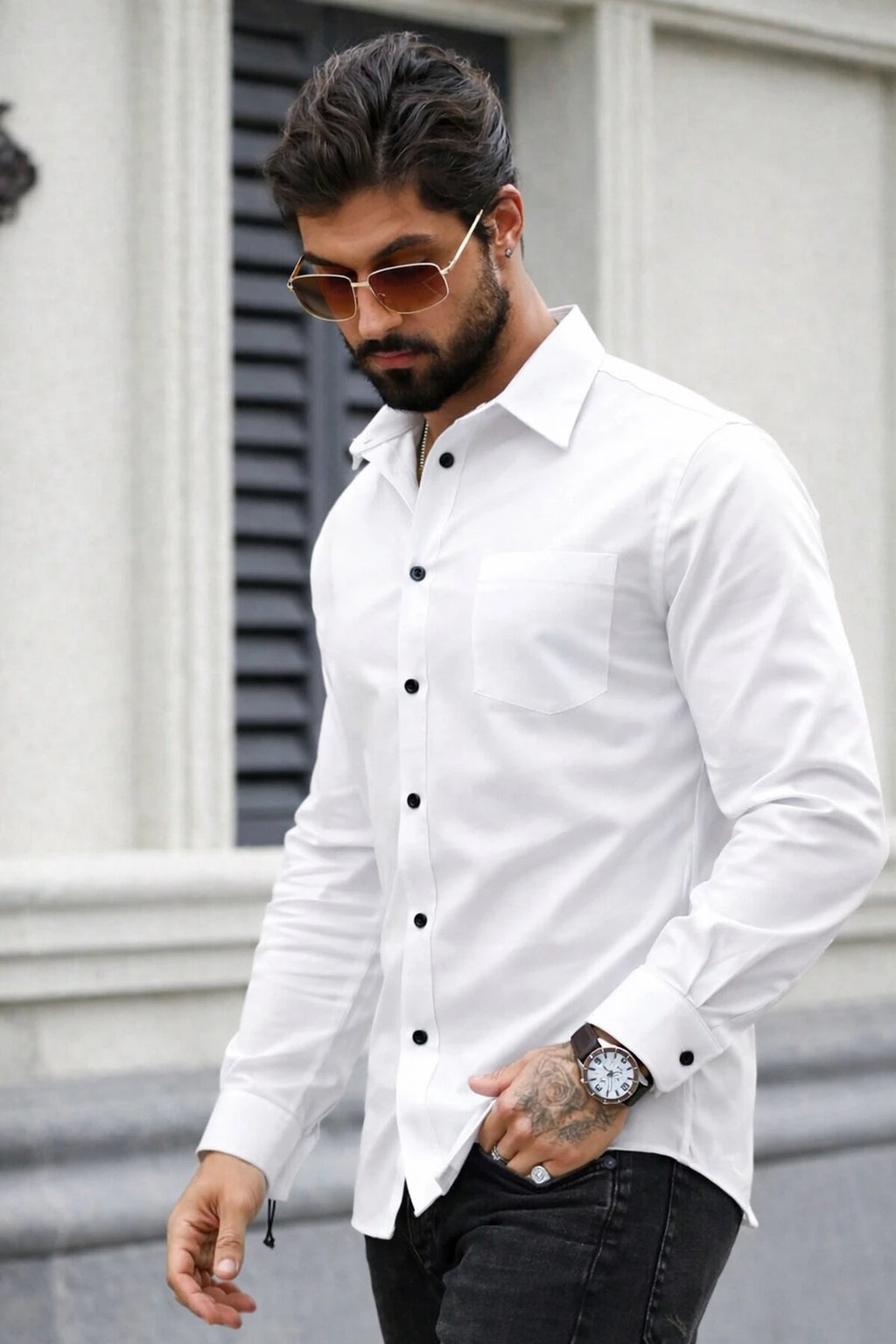 White Men Regular Fit Solid Spread Collar Casual Shirt