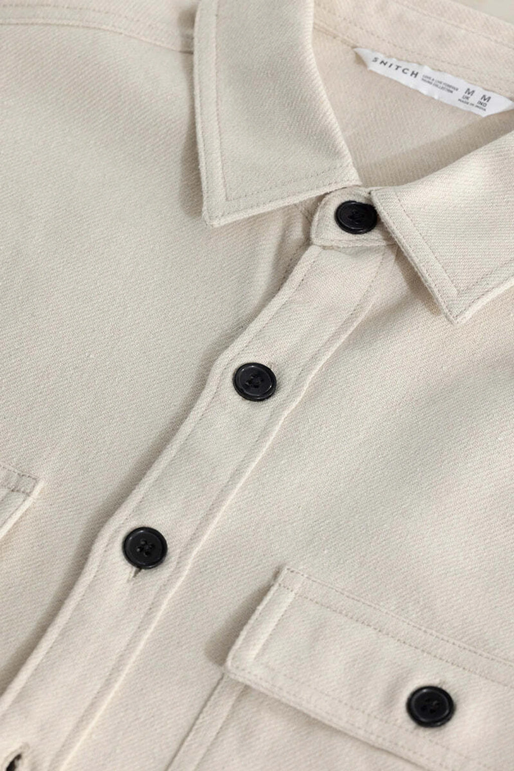 Men Relaxed Fit Fit Solid Spread Collar Casual Shirt
