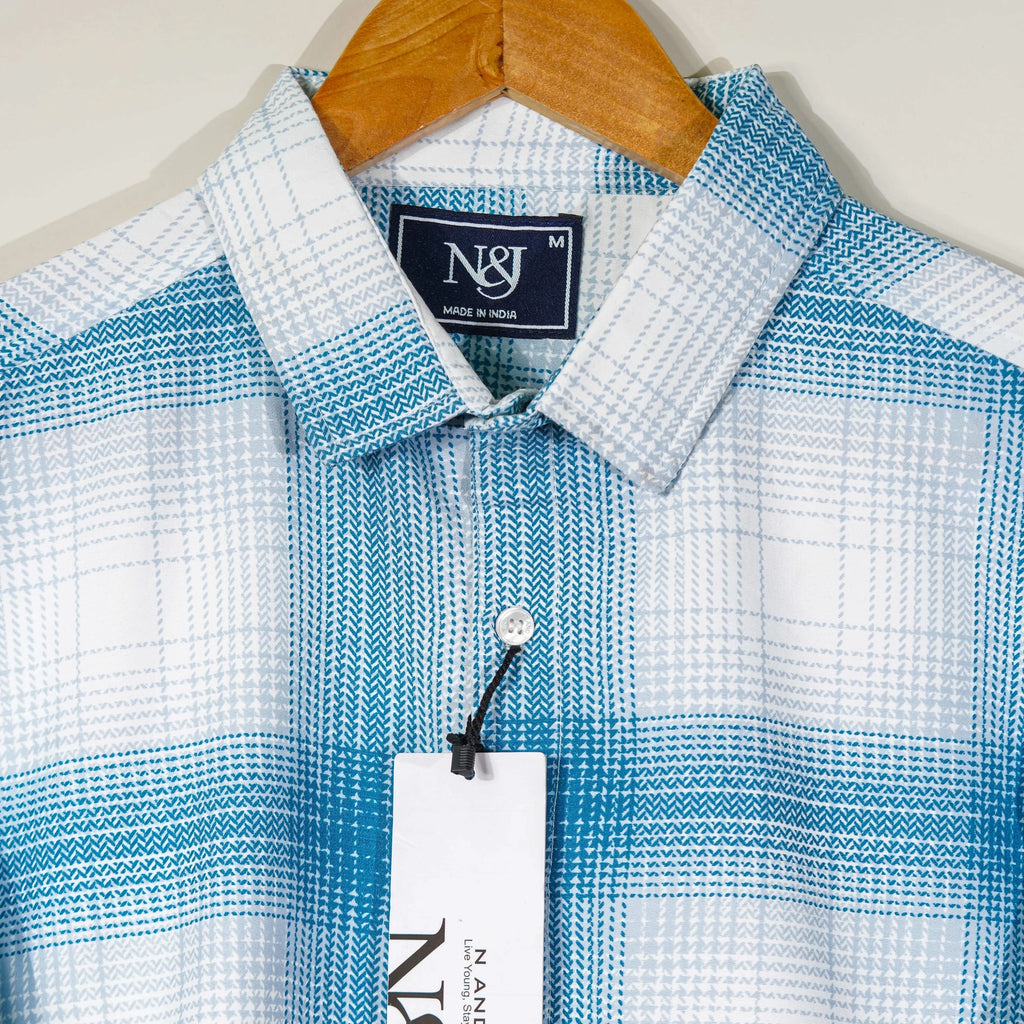 Blue Men Regular Fit Checkered Spread Collar Casual Shirt